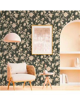 Ref.21120 ambiente real de flores grabado silva essence, sobre fondo Marrón en tonos Dorado