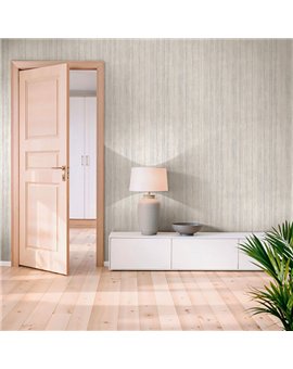 Ref.SP9047 ambiente real de vetas verticales supreme, sobre fondo Beige en tonos Topo, Gris y Blanco Roto