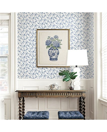 Ref.LB51102 foto de ambiente floral jacobino dolly mixtures fondo Blanco Roto con Azul