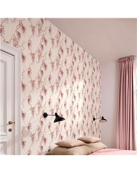Ref.041-BOO ambiente real de glicinias bamboo, sobre fondo Beige en tonos Rosa y Dorado