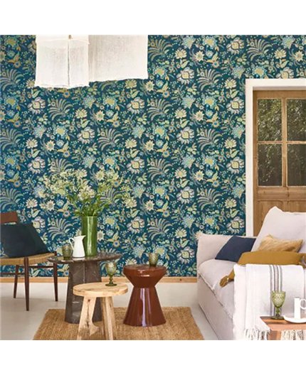 Ref.FAMI-202687644 ambiente real de floral indiana maison de famille, sobre fondo Azul en tonos Topo, Verde y Dorado