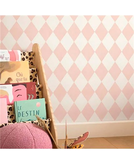 Ref.OUTT202944286 estancia decorada con rombos arlequín Rosa y fondo Blanco, once upon a time 3