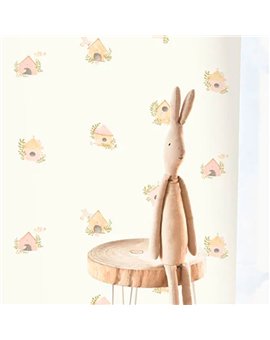 Ref.OUTT202894224 ambiente real con casitas de pájaros sobre fondo Blanco en tonos Beige, Rosa, Verde, Marrón y Gris